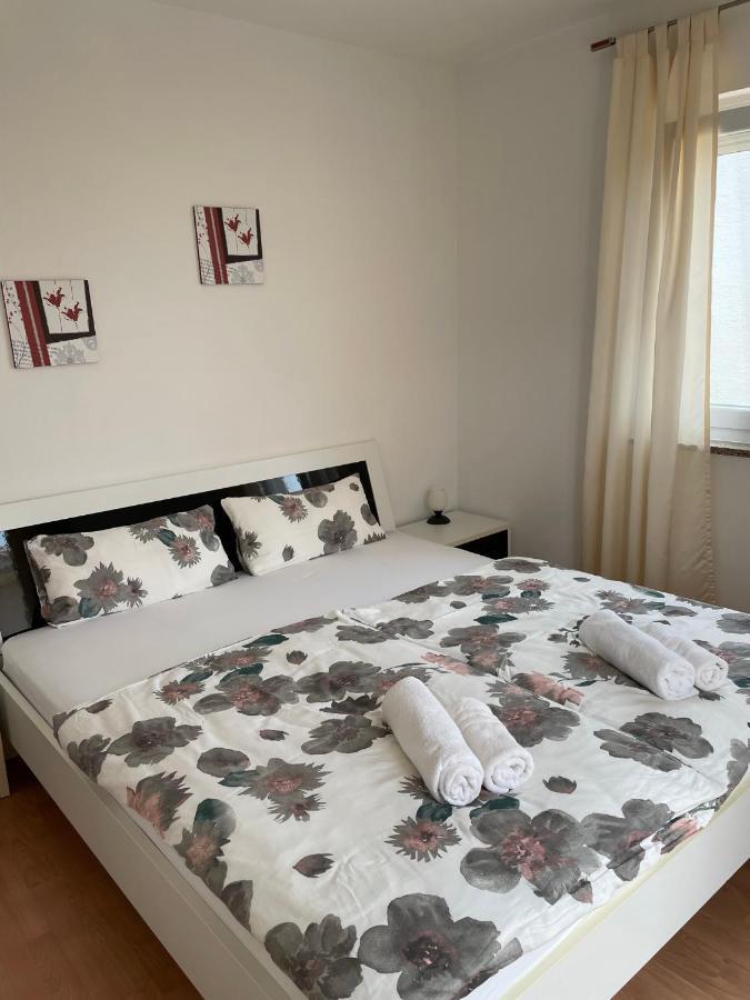Apartments Rafaela Barbat na Rabu Exterior photo