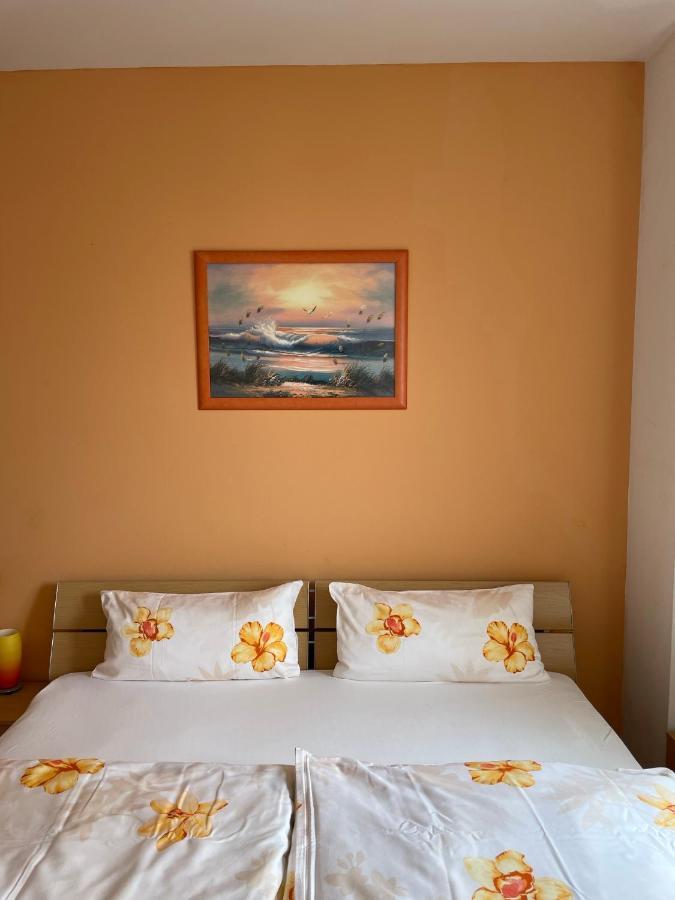 Apartments Rafaela Barbat na Rabu Exterior photo